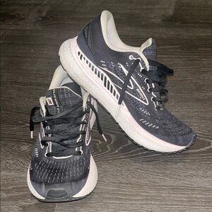 Brooks Black and White Running Shoes